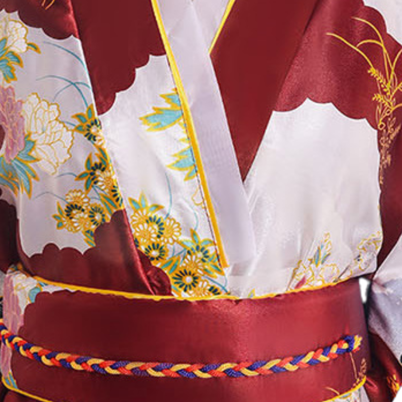 Kimono blanc et rouge