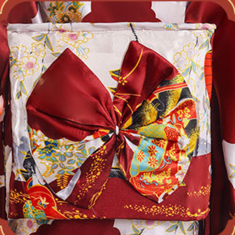 Kimono blanc et rouge
