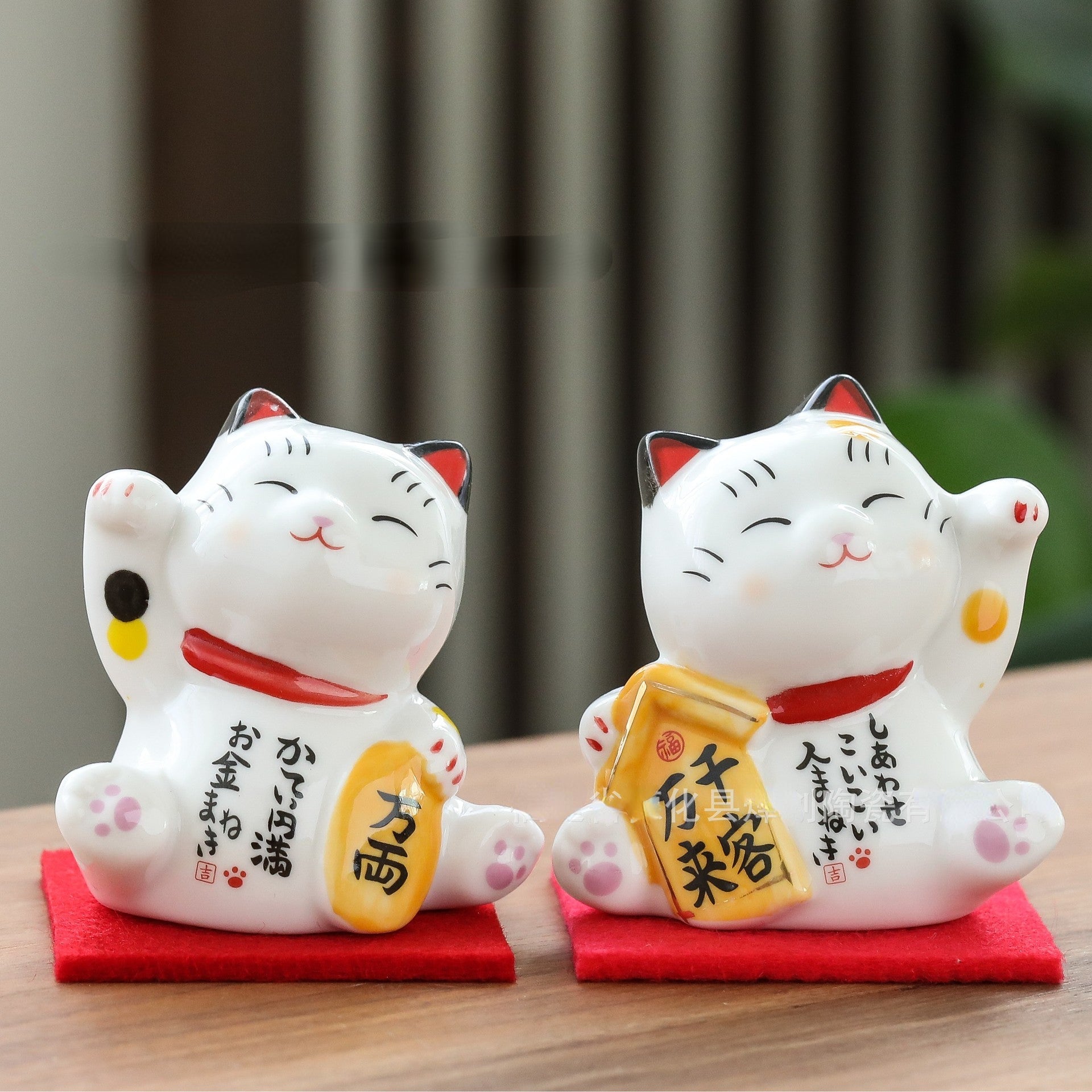 Chat japonais statue