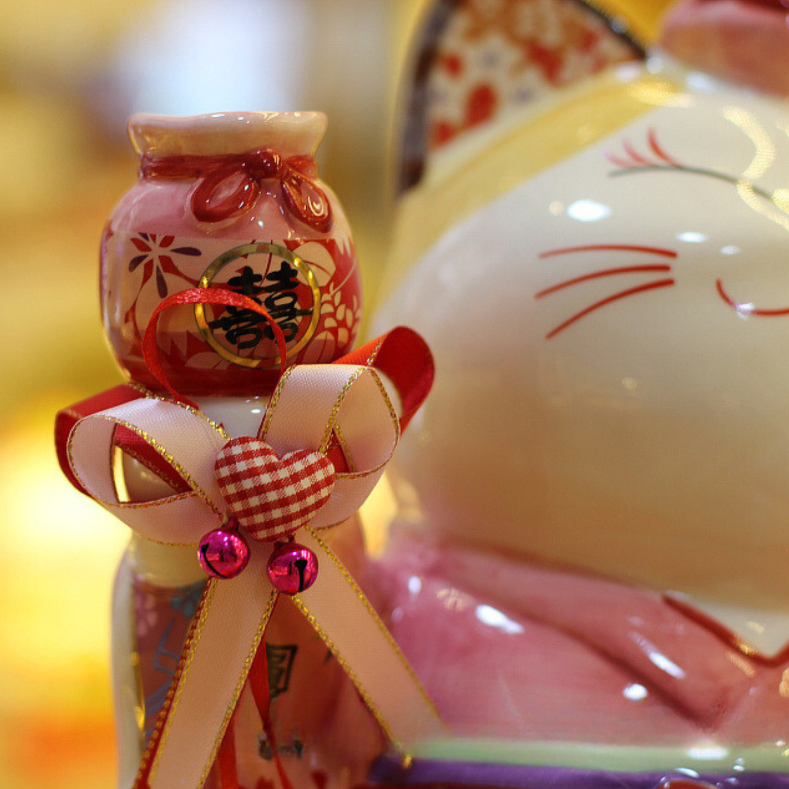 Maneki Neko Tirelire ’Pour Femme’ - 14 x 10 13 cm