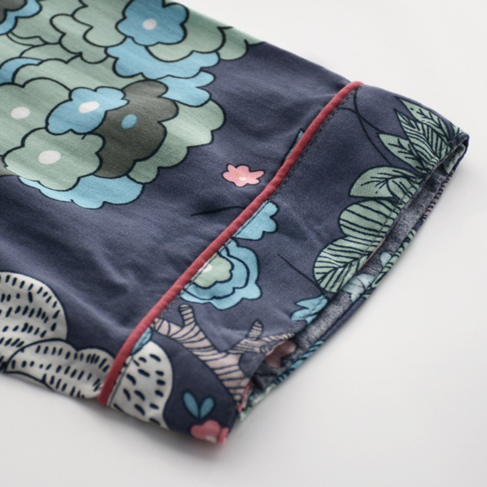 Pyjama Japonais en Satin pour Femme
