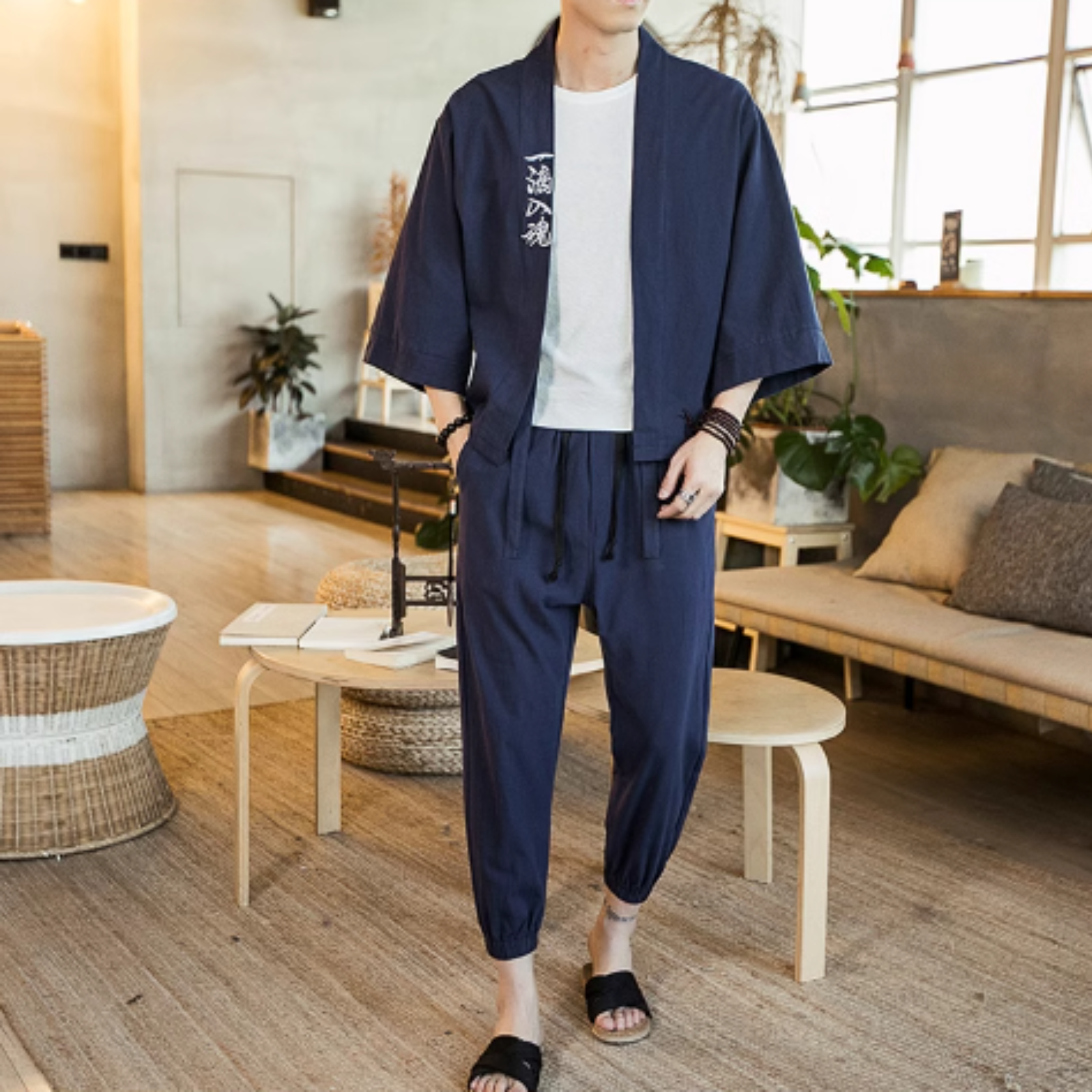 Veste Kimono à Ecriture Japonaise ’Kanji’