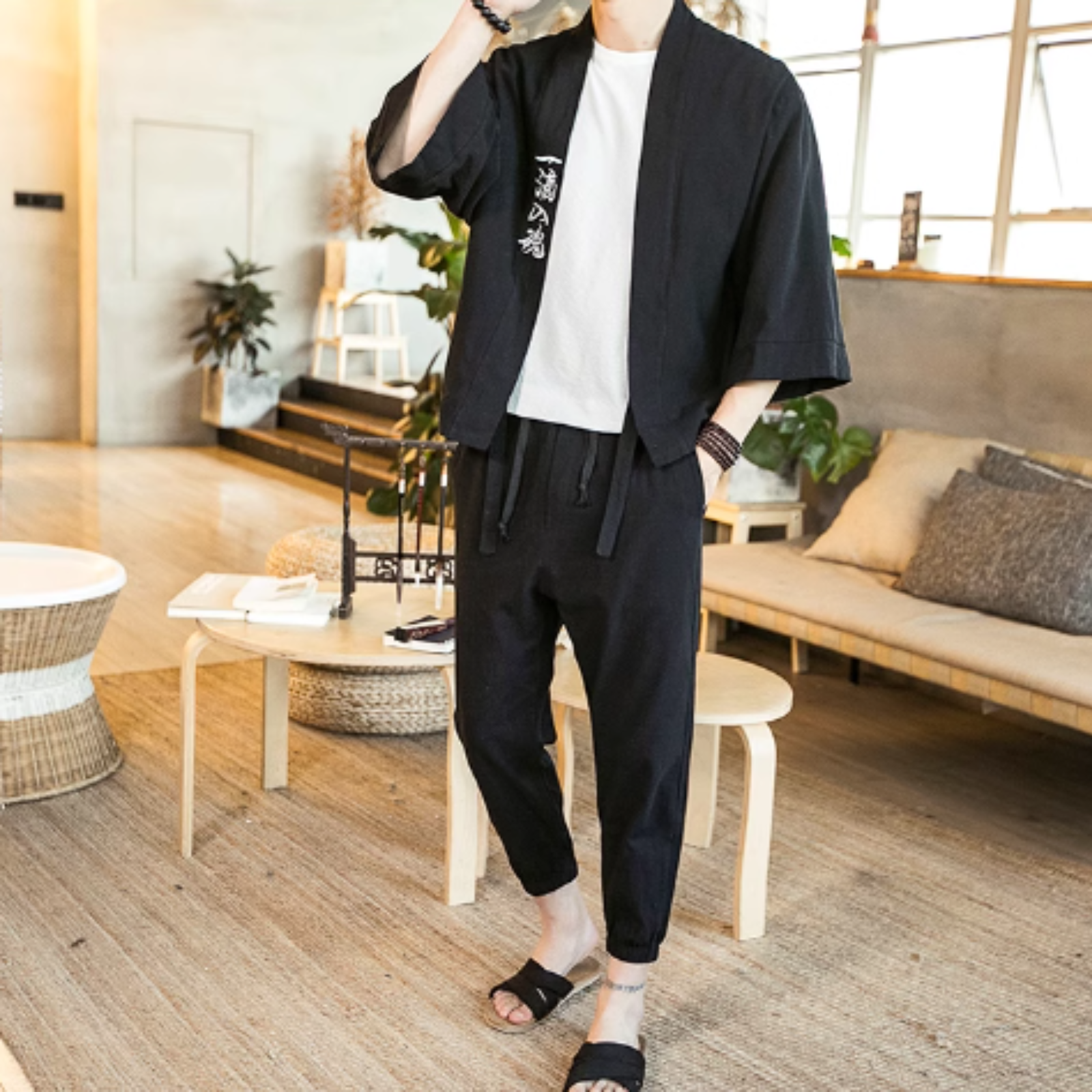 Veste Kimono à Ecriture Japonaise ’Kanji’