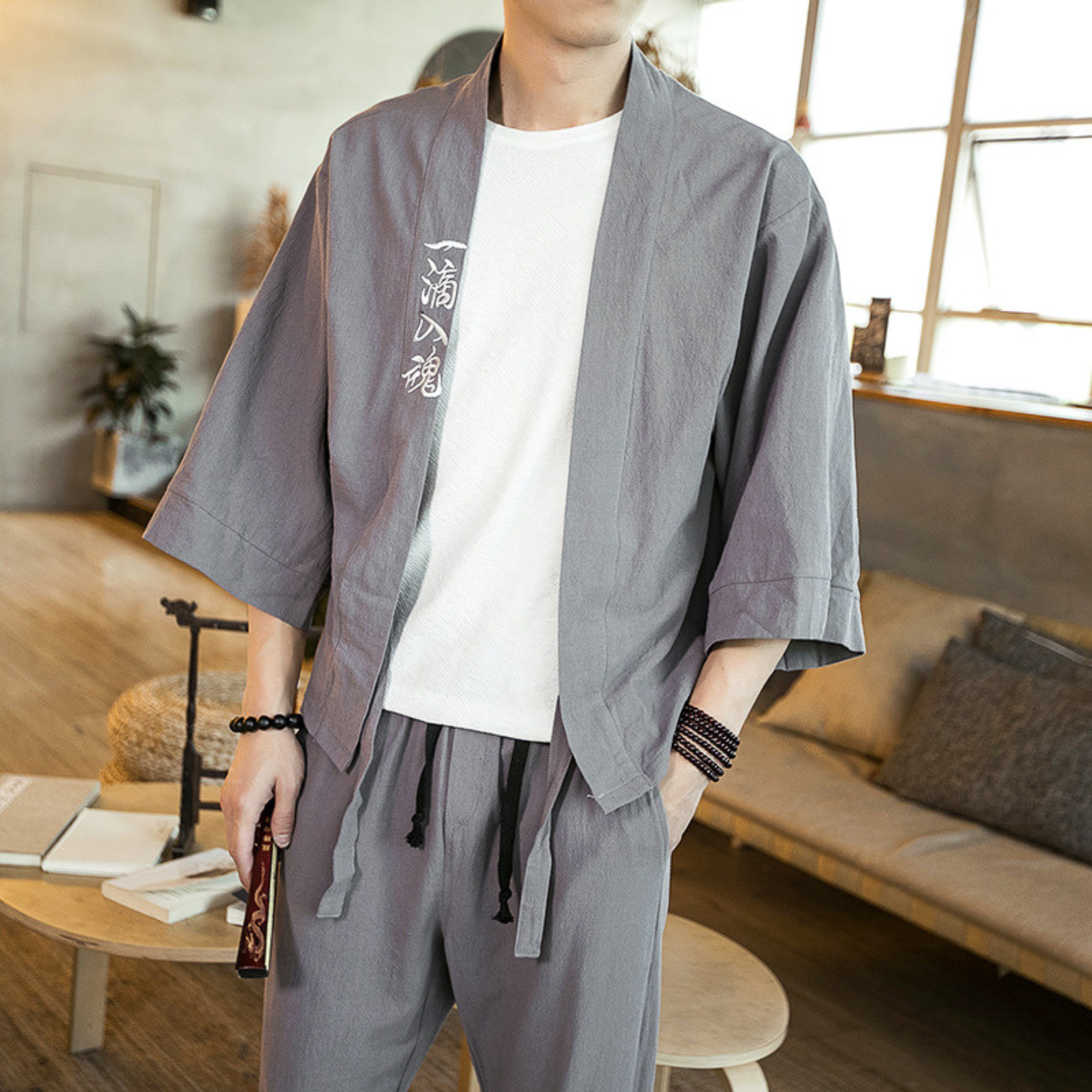 Veste Kimono à Ecriture Japonaise ’Kanji’ - Gris / M
