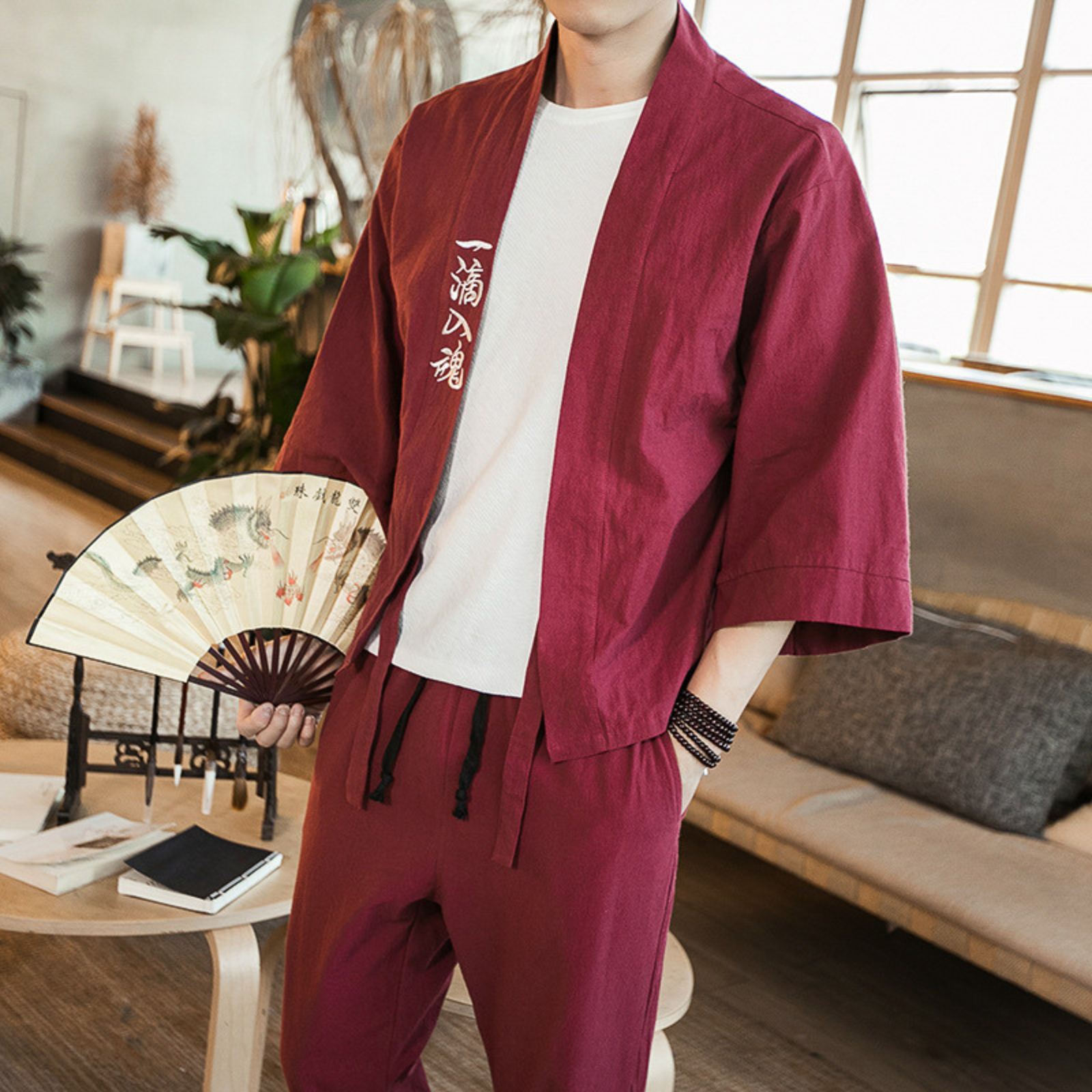Veste Kimono à Ecriture Japonaise ’Kanji’ - Rouge / M